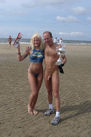Some unerring photos for piping hot nudists
